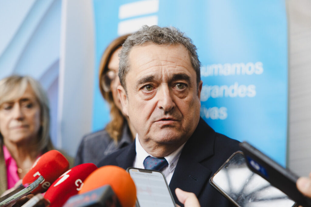 Conrado Merino hablando sobre sueldos y absentismo laboral