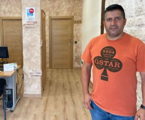 Interior de la oficina de Construcciones y Reformas Charelo en Palencia