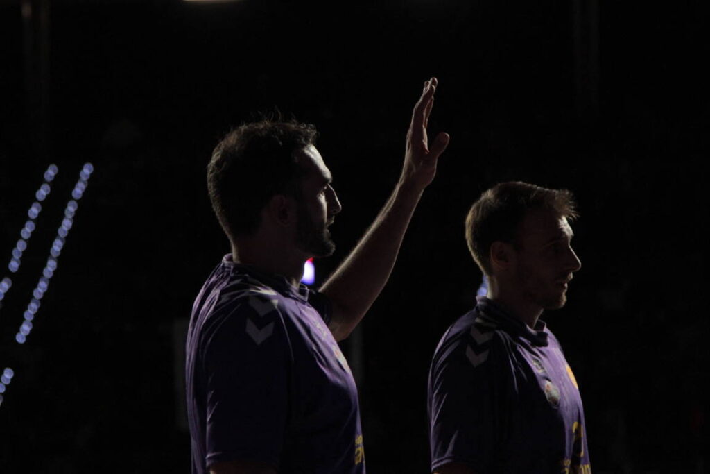 Aficionados en las gradas durante un partido del Palencia Basket.