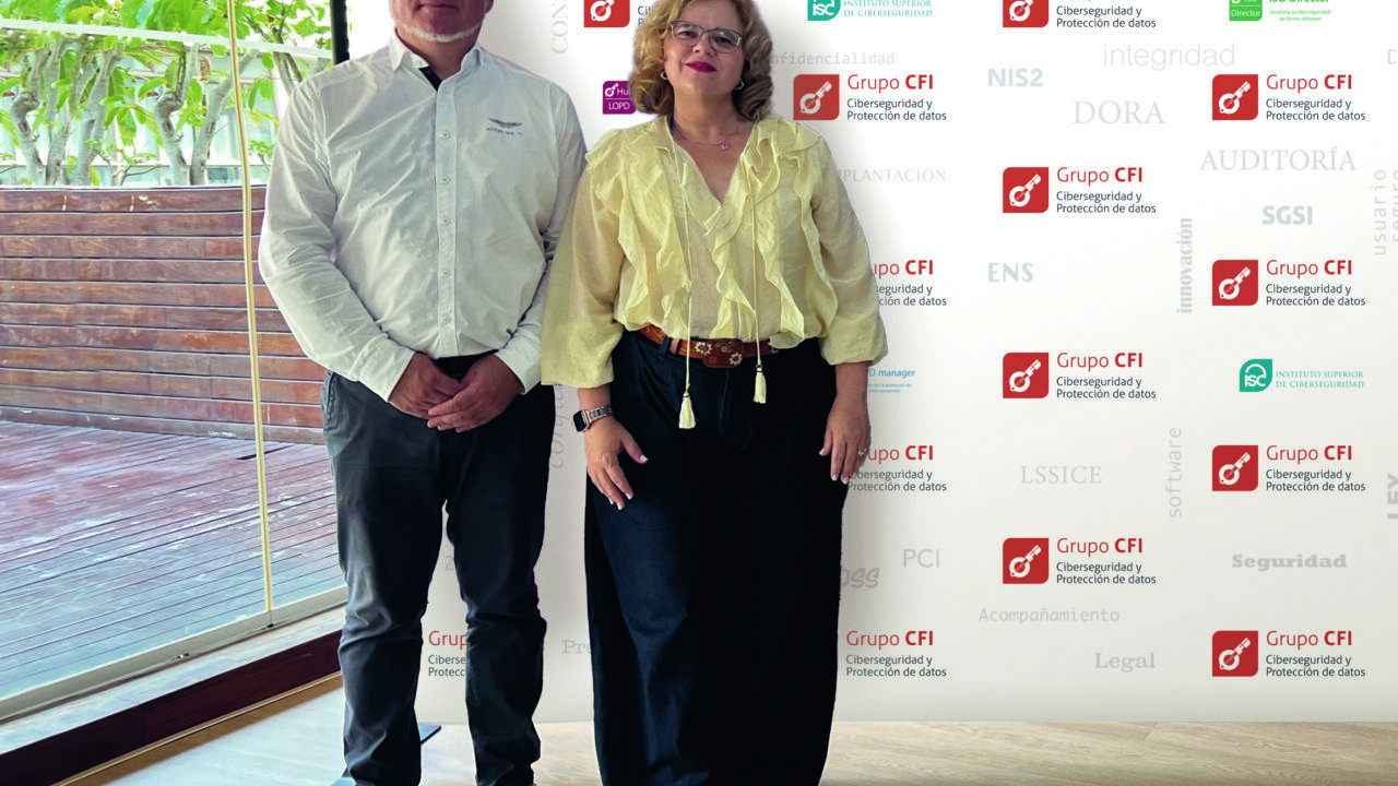 Julio César Miguel y Verónica Serna en evento de ciberseguridad