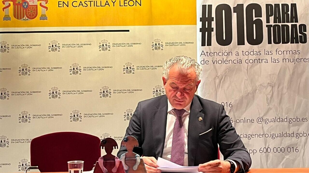 Delegado del Gobierno Nicanor Sen en la entrega del premio Menina