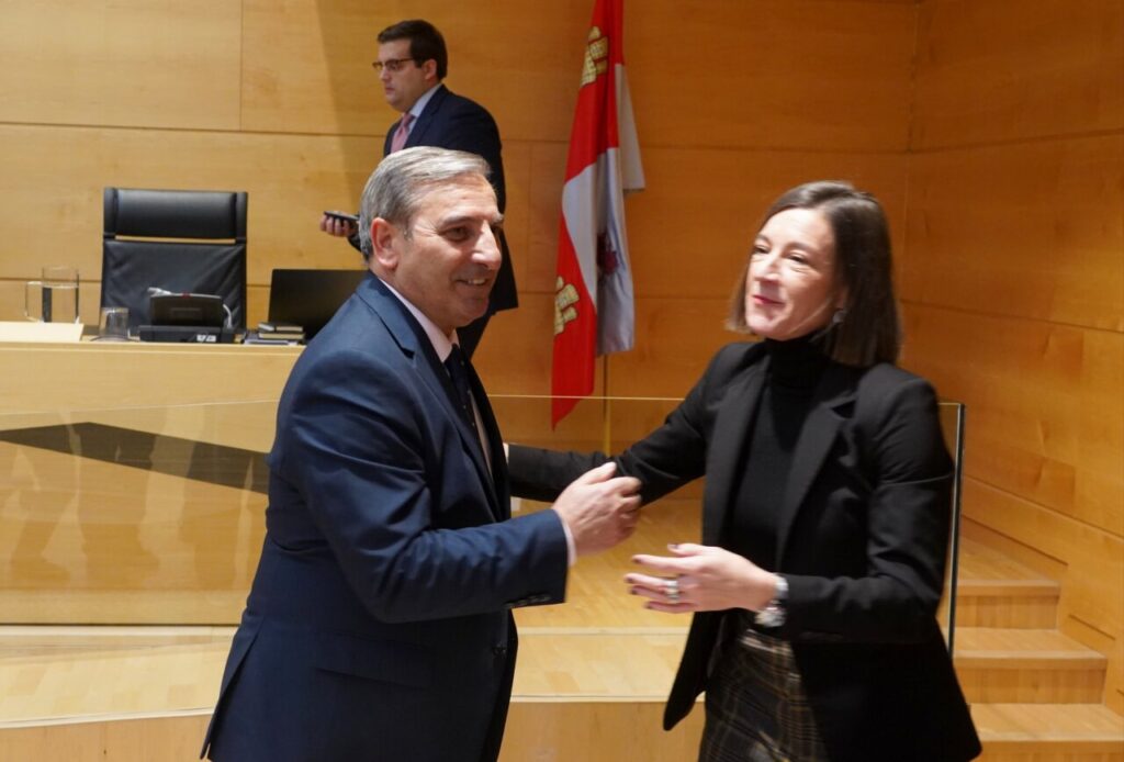 Reunión de la Junta sobre la nueva licencia de televisión autonómica.