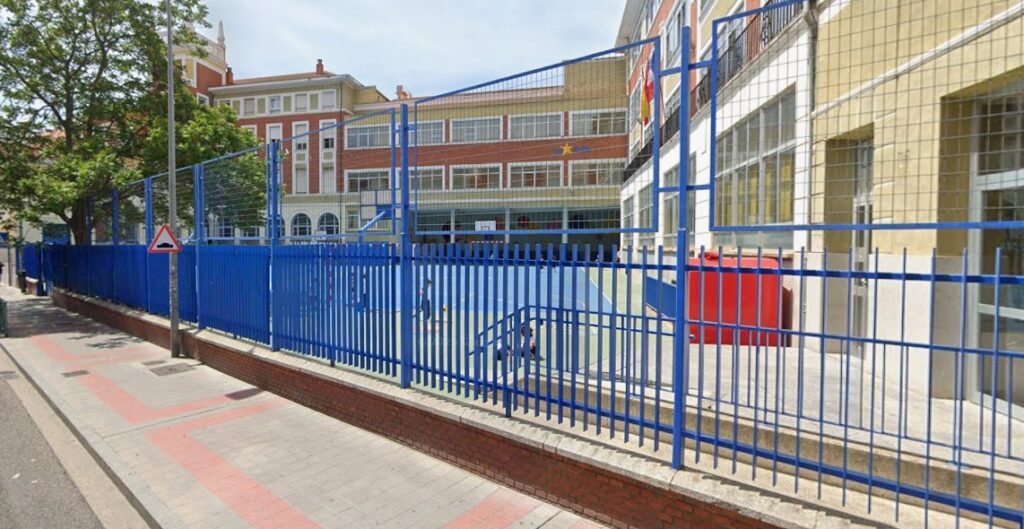 Vista del colegio La Salle en Palencia desde la Calle Colón
