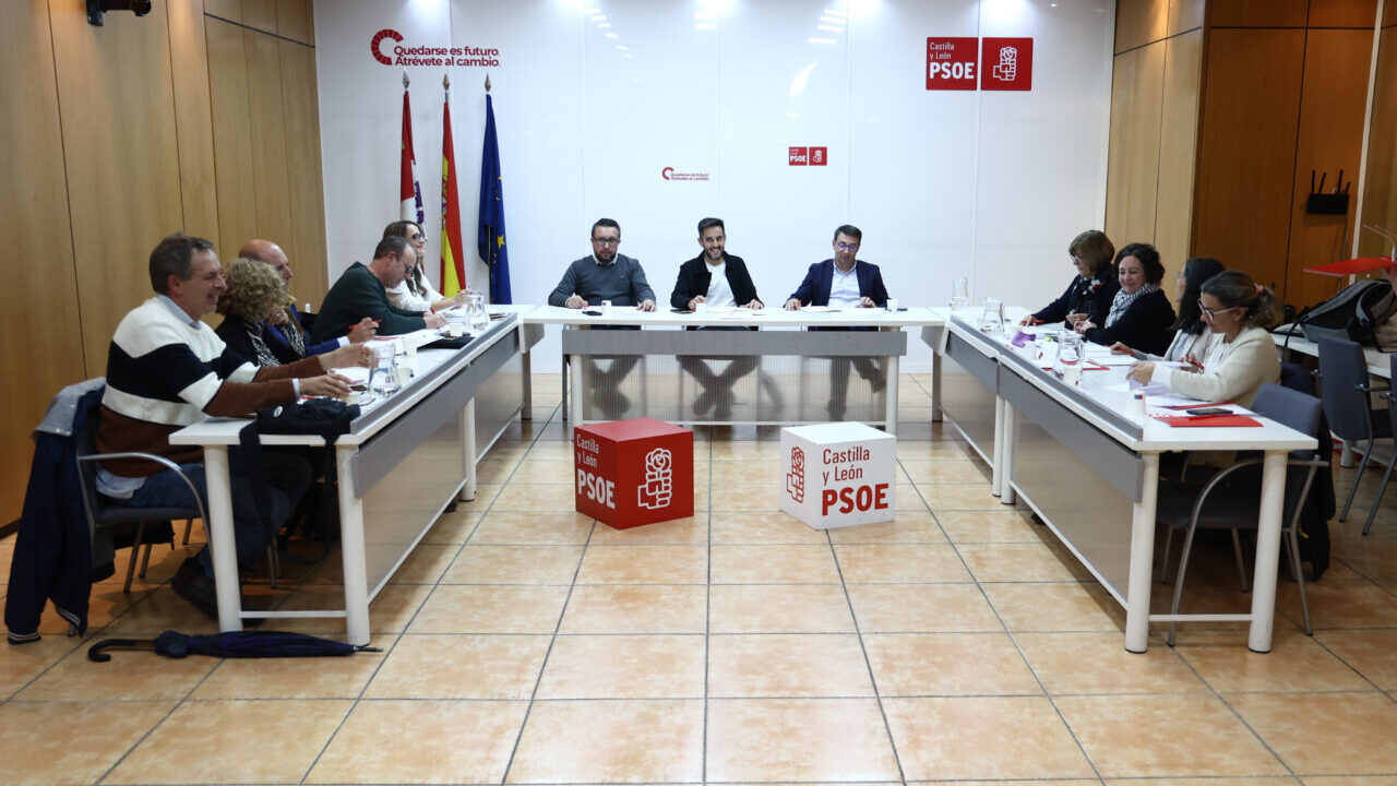 Reunión del PSCyL sobre educación pública y privada-concertada
