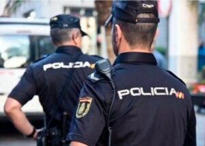Agentes de la Policía Nacional en una intervención en Palencia