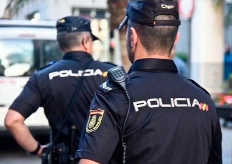 Agentes de la Policía Nacional en una intervención en Palencia
