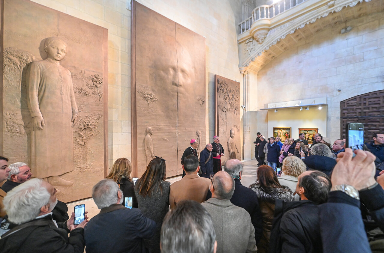 Inauguración de las puertas de bronce de Antonio López en la Catedral de Burgos