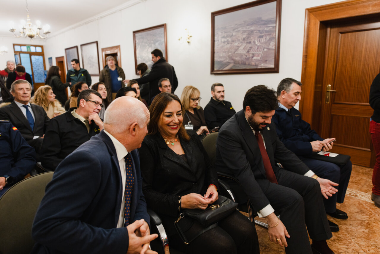 Reunión de representantes en la firma del acuerdo de munición en Palencia
