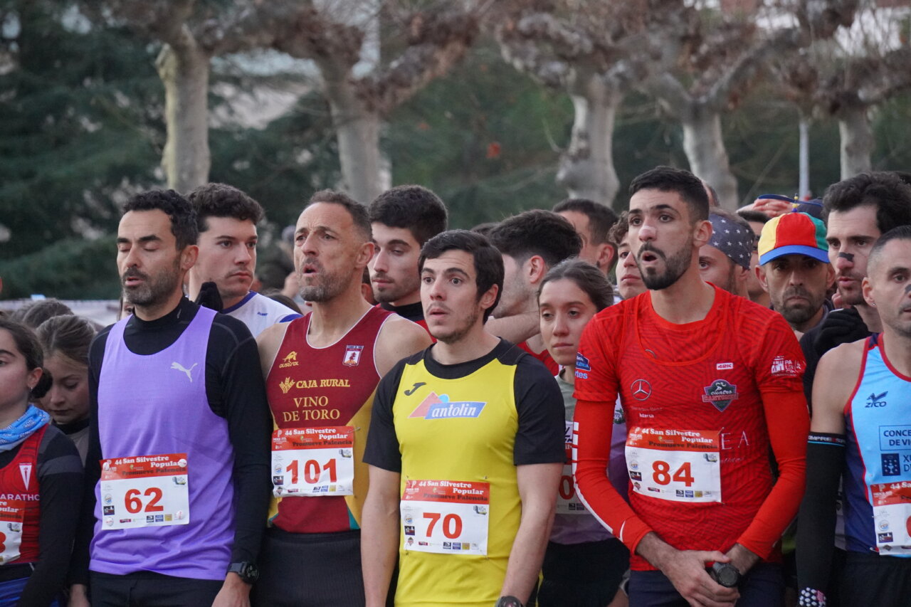 Corredores preparados para la San Silvestre en Palencia 2025