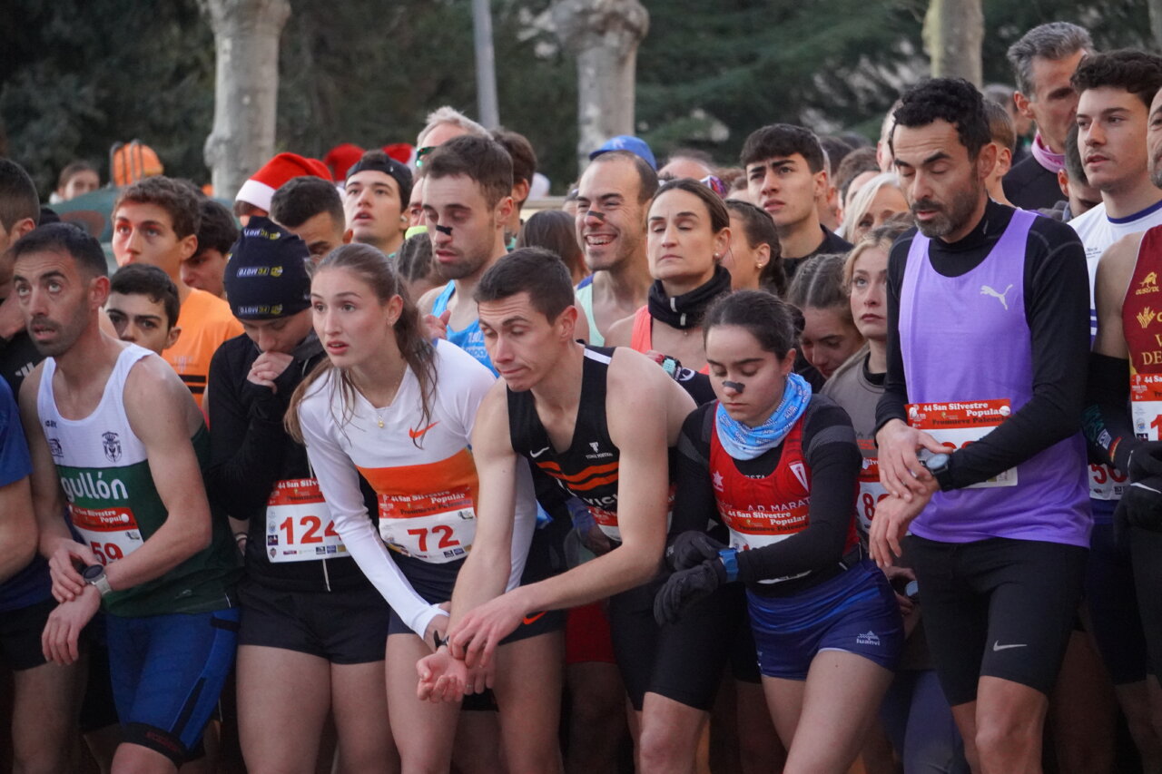 Corredores listos para la San Silvestre en Palencia 2025