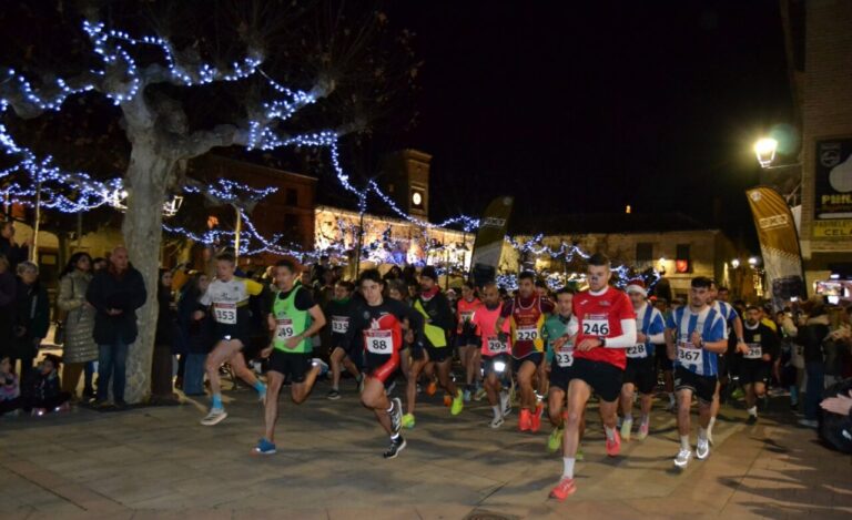 Corredores participando en la San Silvestre Astudillana en Astudillo
