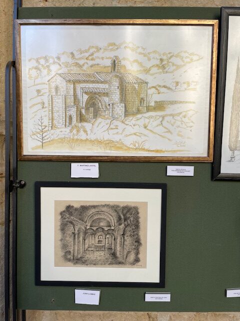 Dibujo de una iglesia románica en una exposición de arte en Palencia