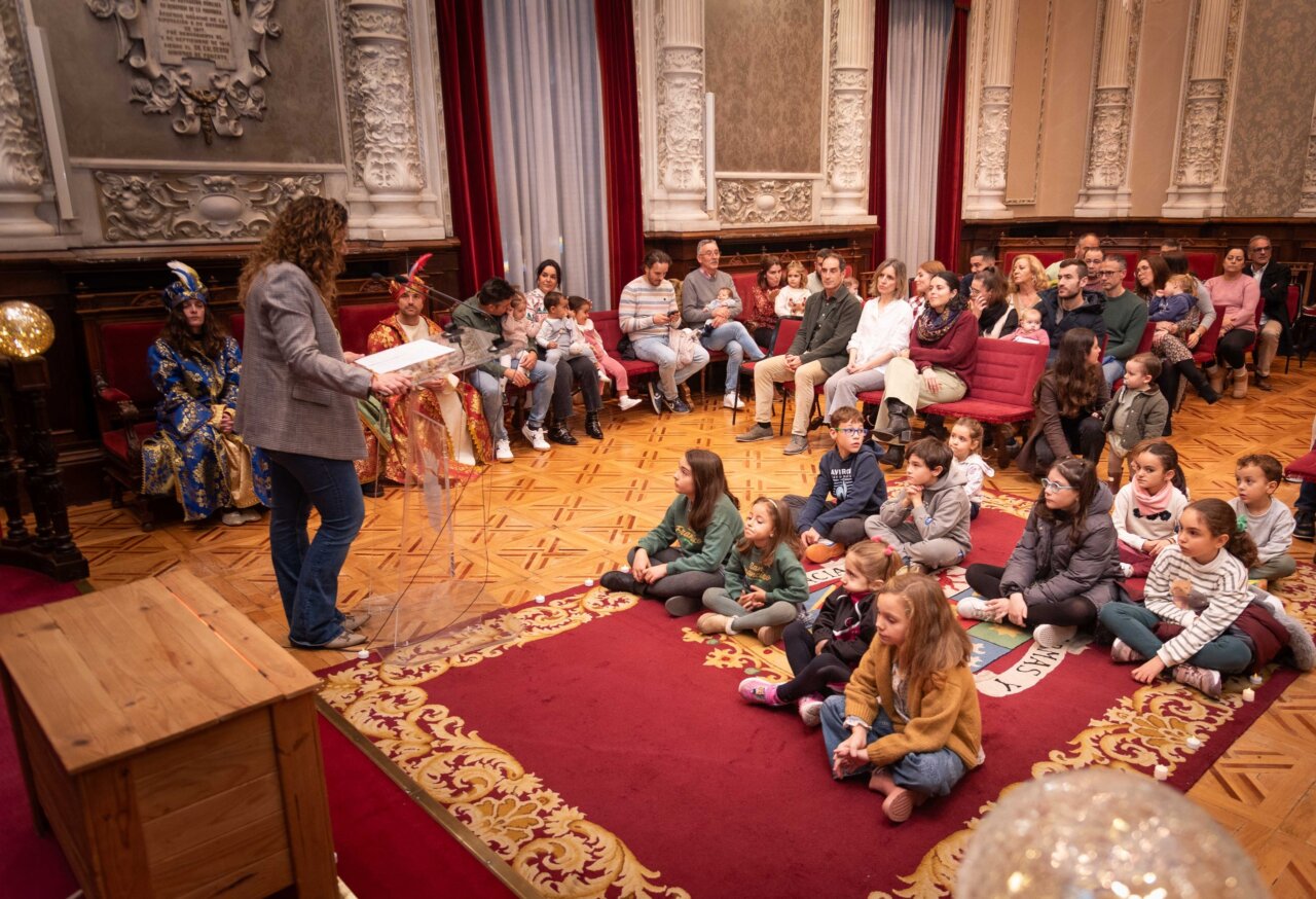 Evento navideño con niños y adultos en la Diputación de Palencia
