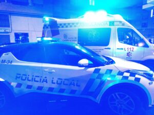 Vehículos de emergencia en la calle Fernando El Magno en Palencia