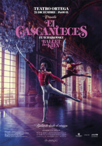 Bailarines del Ballet de Kiev en escena durante El Cascanueces.