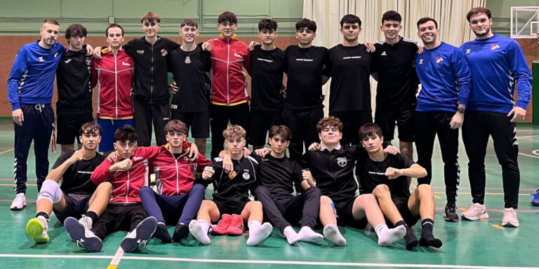 Jugadores de balonmano en concentración en Castilla y León