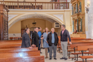 Visita a la iglesia de la Santa Cruz en Grijota