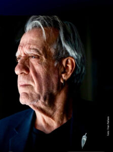 Retrato de Luis Pastor, cantautor español de la canción de autor.