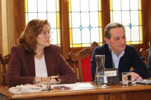 Miembros del Pleno del Ayuntamiento de Palencia durante una reunión