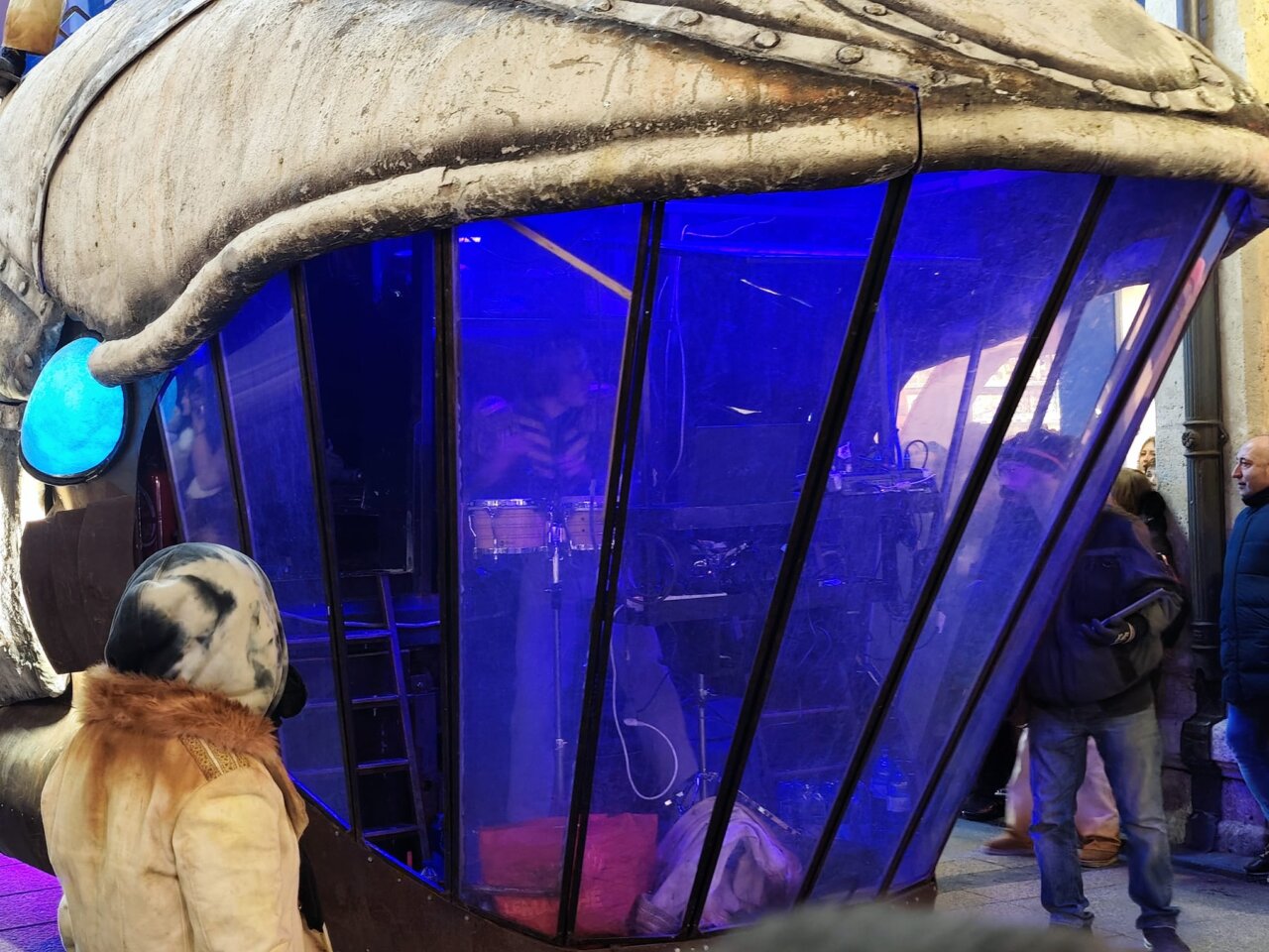 Espectáculo de la cabalgata de Reyes con la ballena Moby Dick en Palencia