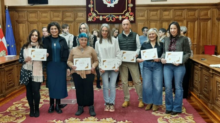 Entrega de premios a los ganadores de concursos navideños en Palencia