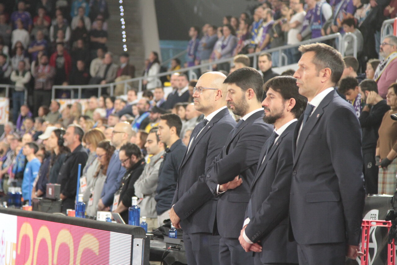 Aficionados en las gradas durante la final de la Copa España en Palencia