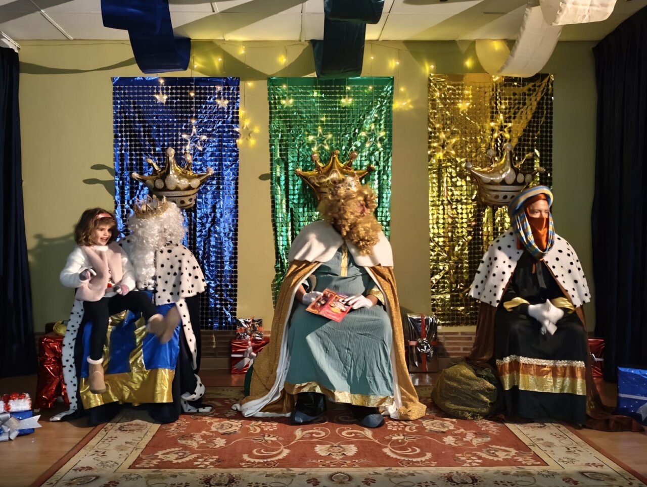 Niños y Reyes Magos en Hornillos de Cerrato durante la celebración