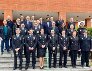 Grupo de agentes de la Policía Nacional en el aniversario en Palencia