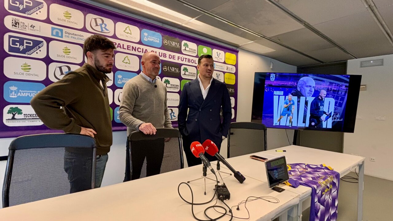 Walter Pandiani presentado como entrenador del Palencia CF en La Balastera