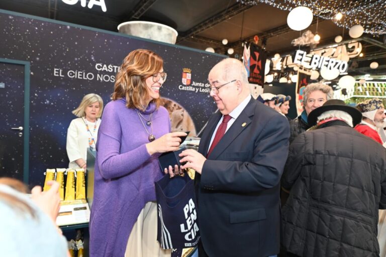 Ángeles Armisén en evento de turismo cultural en FITUR 2026