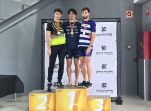 Atletas palentinos en el podio del Campeonato Autonómico de Salamanca
