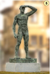 Escultura del Campesino Ibérico en Palencia, obra de Luis Alonso.