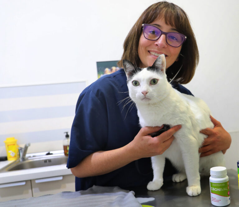 Brágimo - La responsable de este cambio es Marian Belloso, gerente y veterinaria del centro, que ha apostado por humanizar las despedidas y dar a los clientes y a su propio equipo herramientas para acompañar el dolor con amor, respeto y compasión.