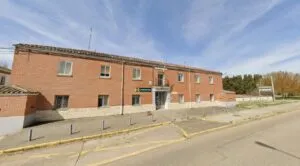 Edificio del cuartel de la Guardia Civil en Villoldo, Palencia