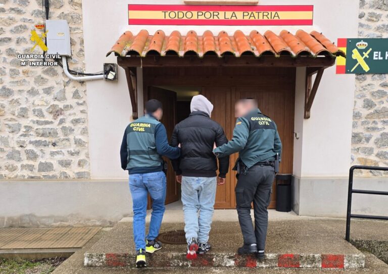 Detención de un hombre por varios delitos en Cervera de Pisuerga