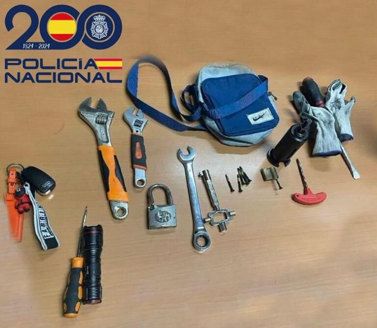 Herramientas y utensilios utilizados por un ladrón detenido en Palencia