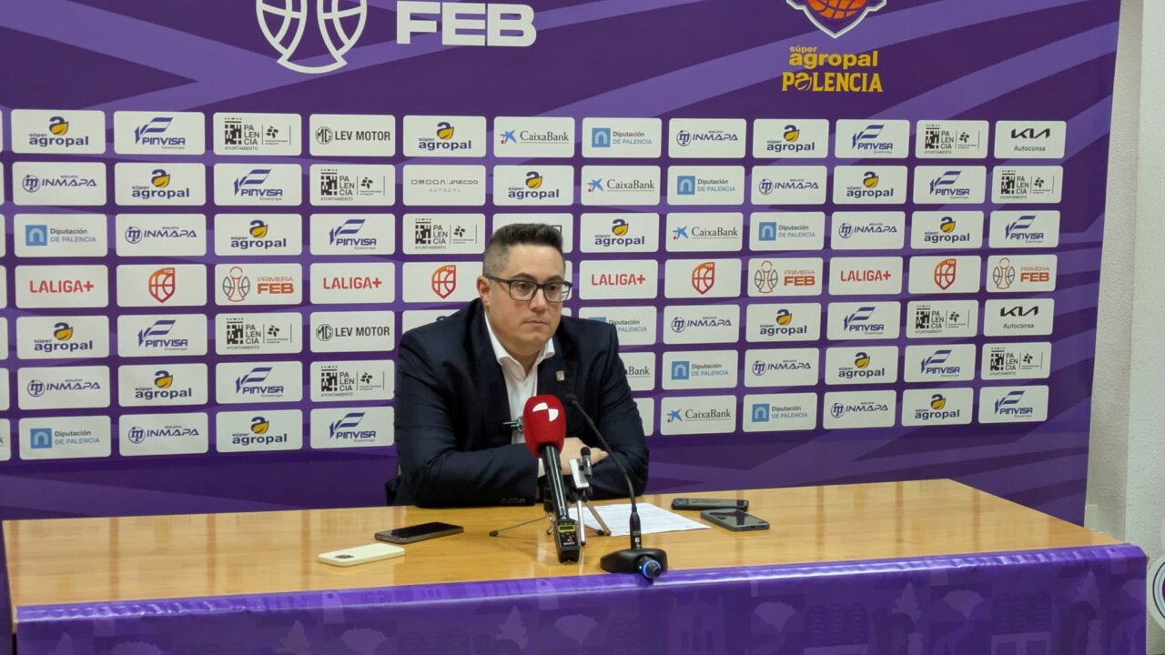Diego Epifanio en rueda de prensa tras partido de baloncesto
