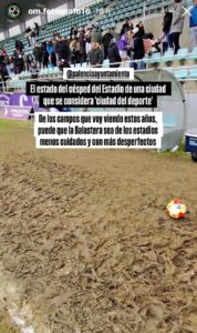 Césped en mal estado en el estadio La Balastera de Palencia