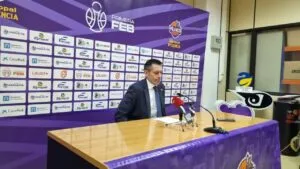 Natxo Lezcano en la rueda de prensa tras el partido contra Ourense