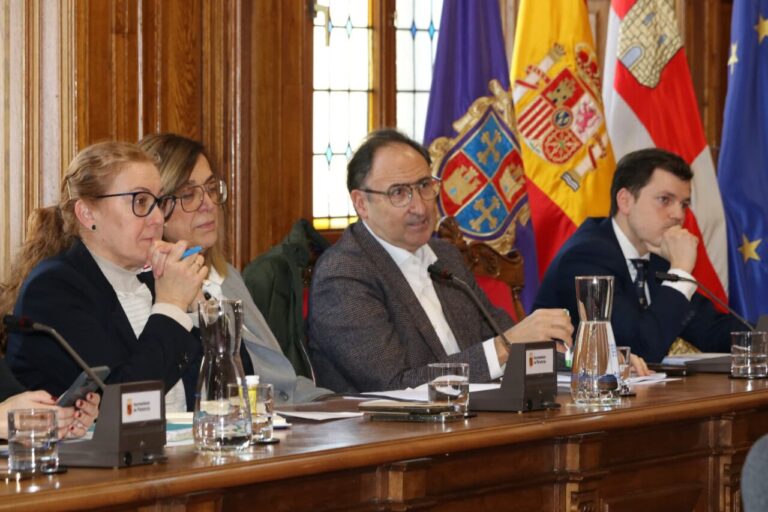 Reunión del Ayuntamiento de Palencia sobre la modificación del IBI