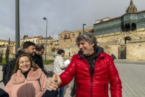 Carlos Martínez y otros en reunión sobre economía social en Salamanca