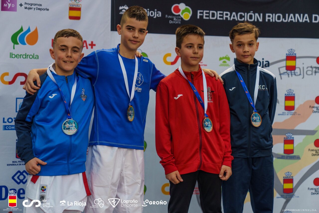 Oliver Medina Laso en el podio.