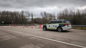 Corte de carretera en Quintana del Puente por crecida del Arlanza