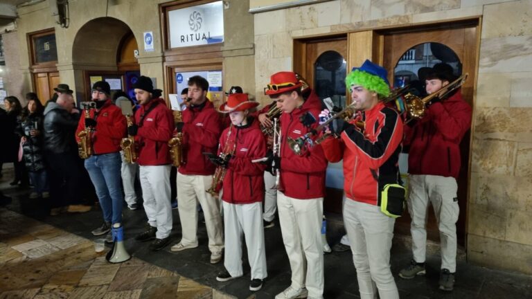 Músicos en el Carnaval de la Galleta 2026 en Aguilar de Campoo