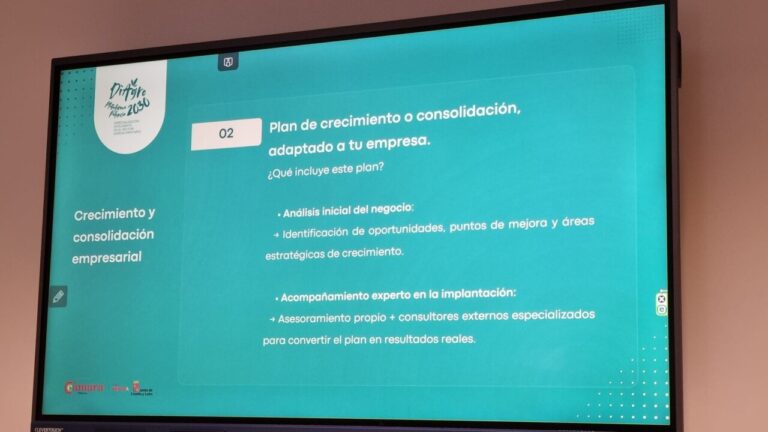 Presentación del proyecto DiAgro Palencia 2030 en pantalla