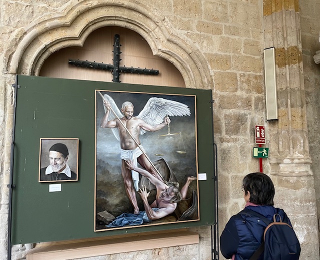 Visita a la exposición de Javier Hoyos Arribas en la catedral de Palencia