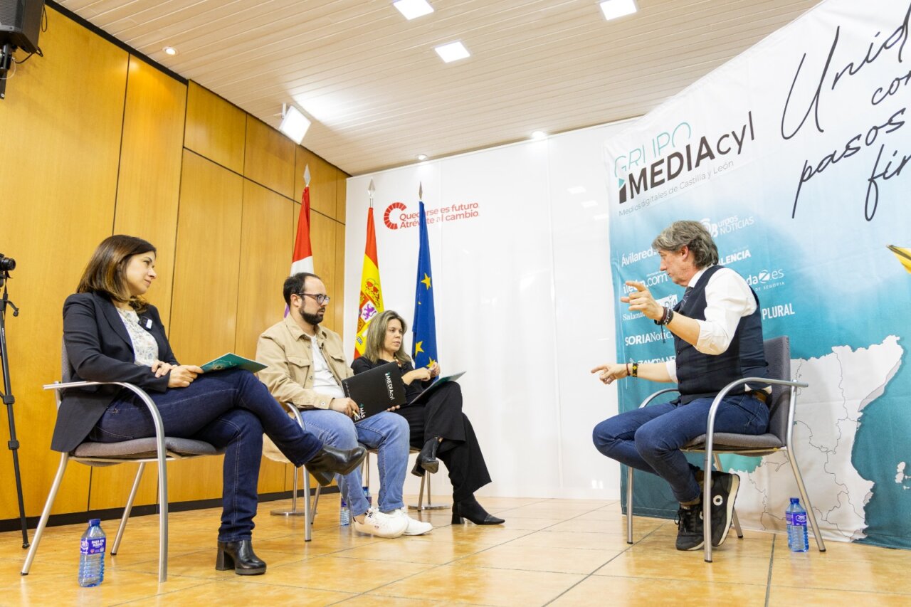 Carlos Martínez del PSOE durante una entrevista en Castilla y León