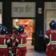 Bomberos del Ayuntamiento de Palencia en una escena urbana
