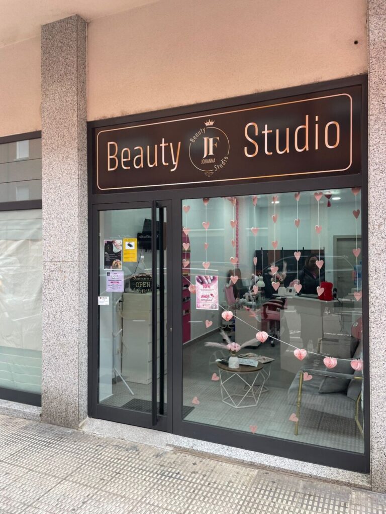 Fachada del centro de estética Beauty Johanna en Palencia