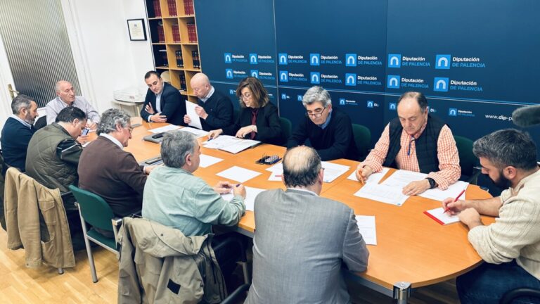 Reunión del Consejo Agrario Provincial en la Diputación de Palencia